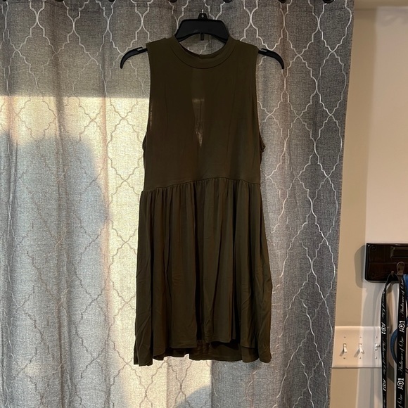 Forever 21 Dresses & Skirts - 𝅺hunter green dress